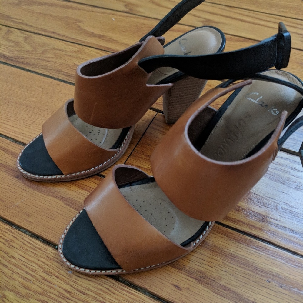 Clark's size 4